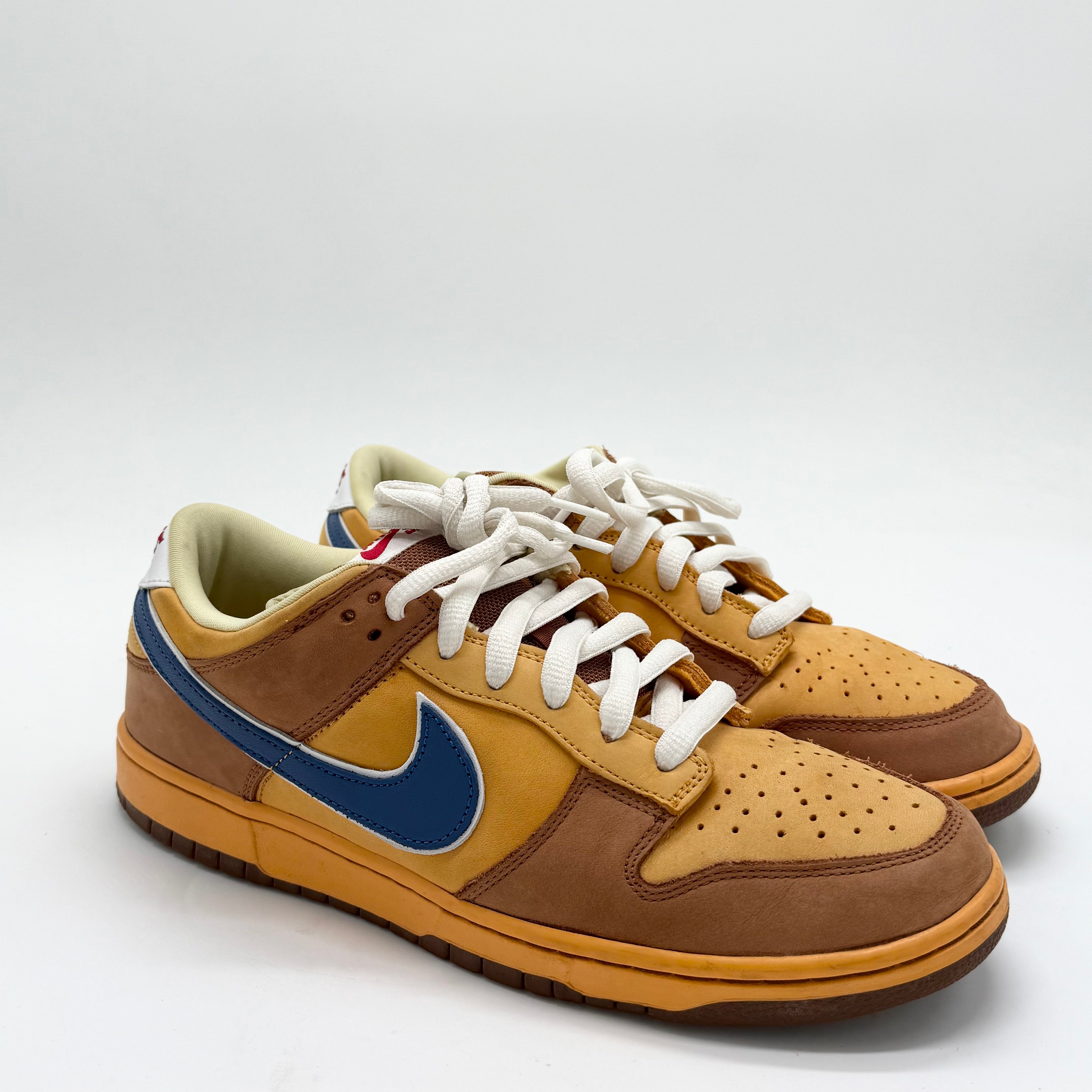 Nike Dunk Low Newcastle Brown Ale EU 44