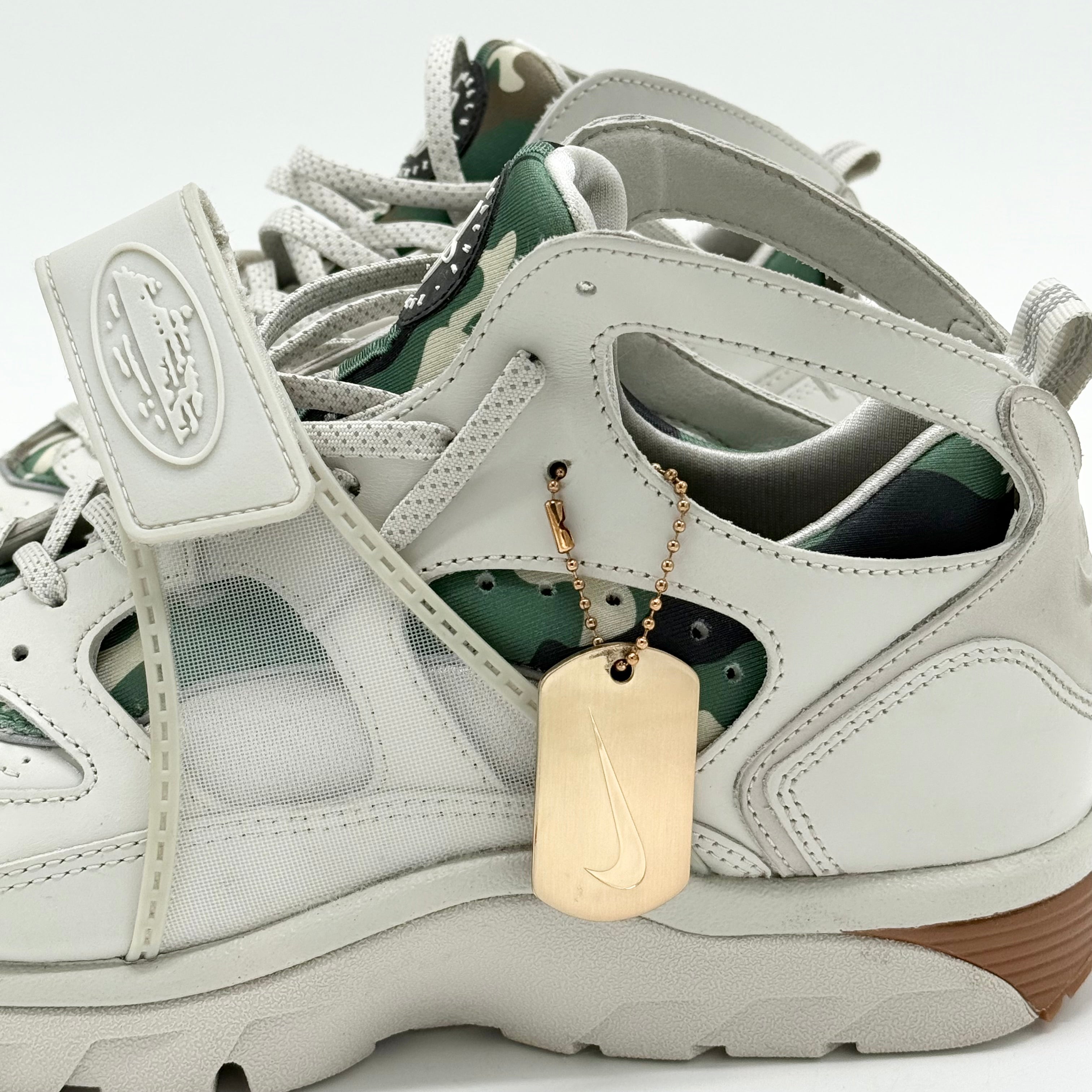 Nike Air Trainer Huarache Corteiz Light Bone EU 45